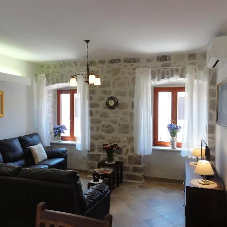 Vila Petrosa