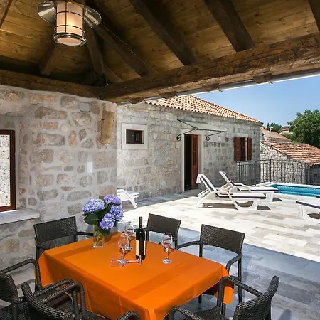 Vila Petrosa