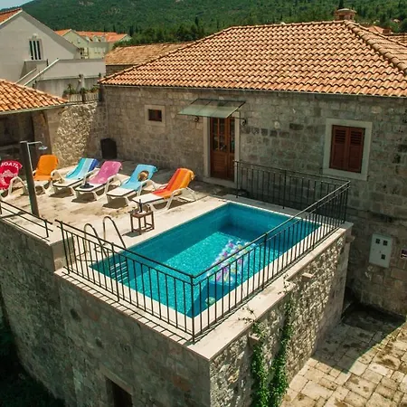 Villa Petrosa Gruda